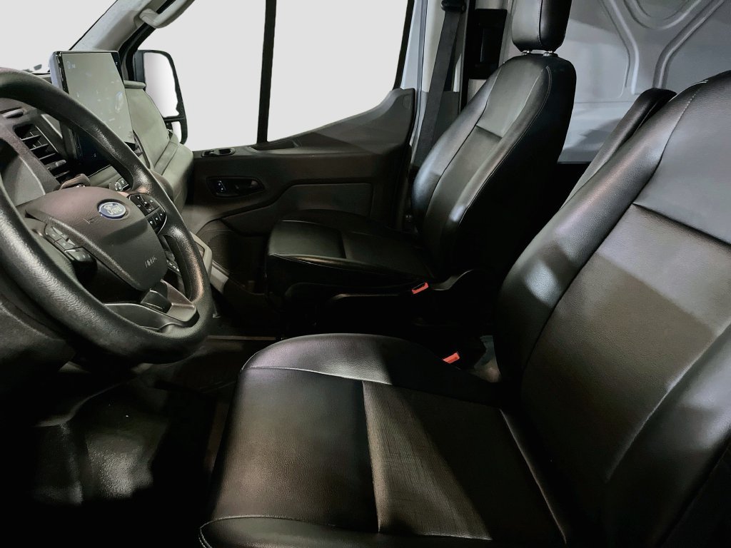 Used 2026 Ford Transit 250 148 Medium Roof RWD image 19