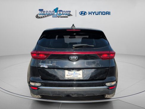 Used 2022 Kia Sportage LX image 7