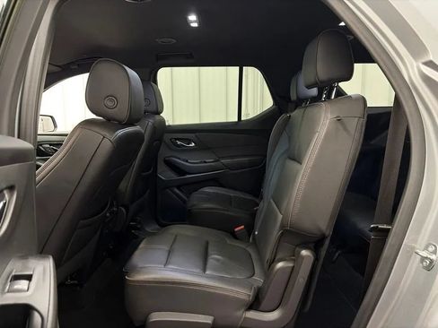 Used 2023 Chevrolet Traverse RS AWD/4WD image 14