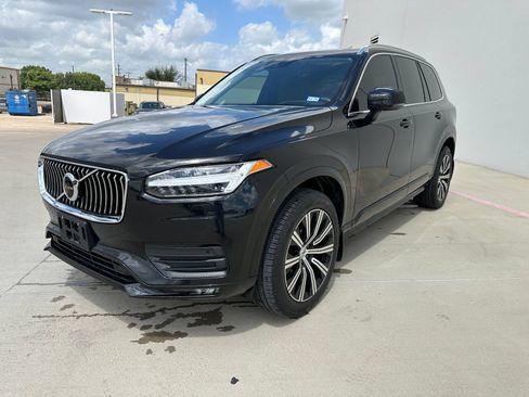 Used 2021 Volvo XC90 T5 Momentum FWD image 3