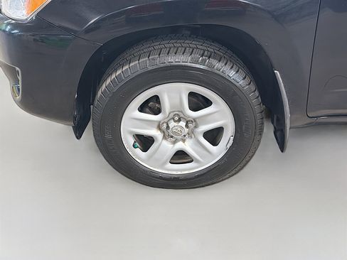 Used 2011 Toyota RAV4 4WD w/ Base L4 Extra Value Pkg image 11