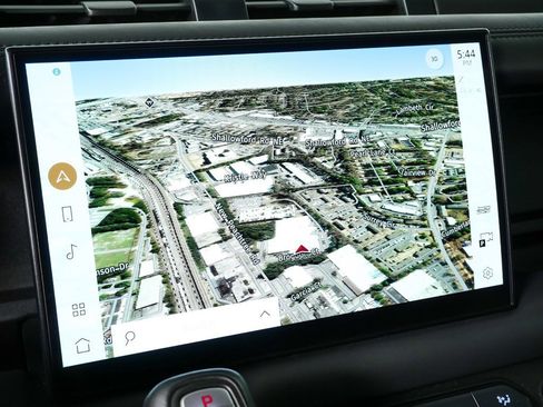 Used 2023 Land Rover Defender 110 V8 image 16