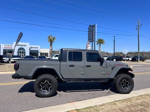 Certified 2021 Jeep Gladiator Mojave image 4