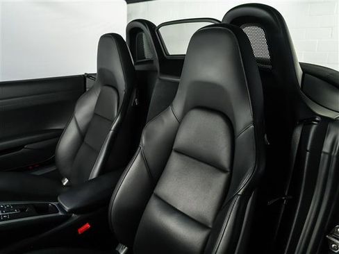 Used 2023 Porsche 718 Boxster image 5