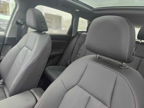 Used 2025 Audi Q6 e-tron Premium w/ Convenience Package image 26