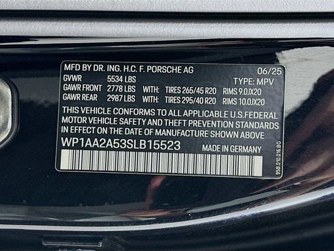 New 2025 Porsche Macan image 33