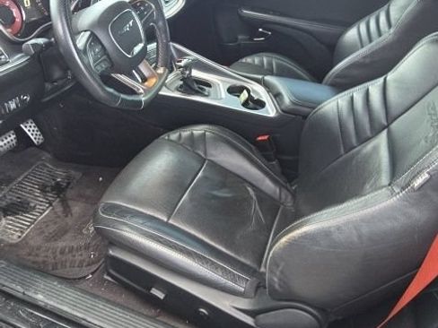 Used 2017 Dodge Challenger SRT Hellcat RWD image 7