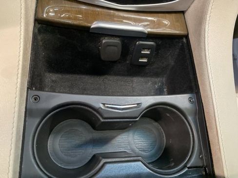 Used 2020 Cadillac Escalade ESV Premium Luxury w/ LPO, Radiant Package image 25