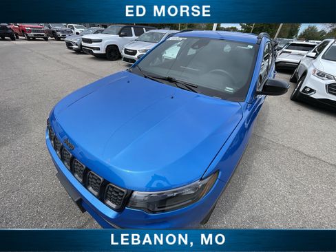 Used 2025 Jeep Compass Latitude w/ Convenience Group AWD/4WD image 21