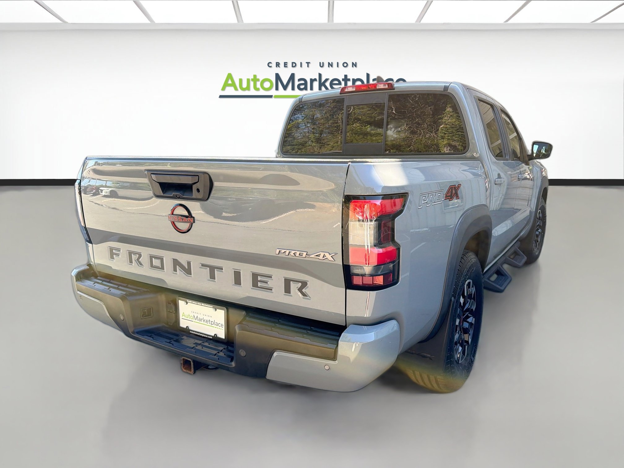 Used 2022 Nissan Frontier PRO-4X w/ Technology Package AWD/4WD image 6