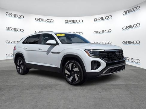 Used 2024 Volkswagen Atlas Cross Sport SE w/ Panoramic Sunroof Package image 1