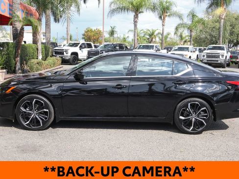 Used 2025 Nissan Altima 2.5 SR w/ SR Premium Package FWD image 5