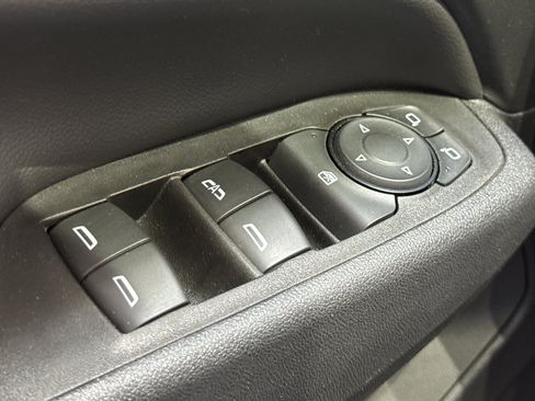 Used 2024 Chevrolet Equinox LT w/ LPO, Floor Liner Package FWD image 30