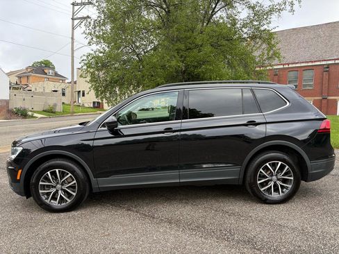 Used 2019 Volkswagen Tiguan SE w/ Panoramic Sunroof Package AWD/4WD image 5