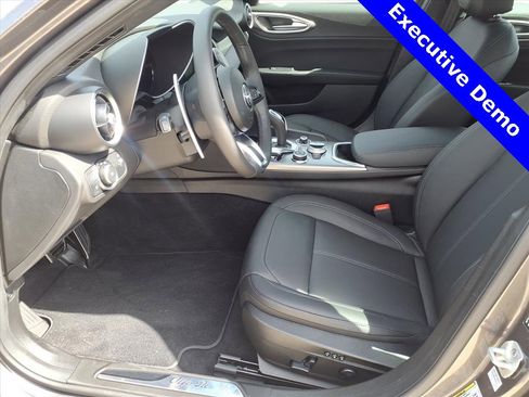 New 2025 Alfa Romeo Giulia AWD image 16