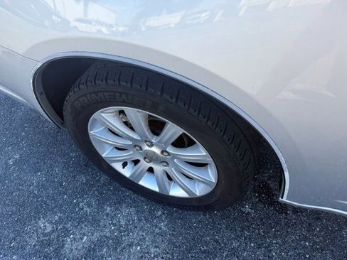 Used 2012 Chrysler 200 Touring image 9