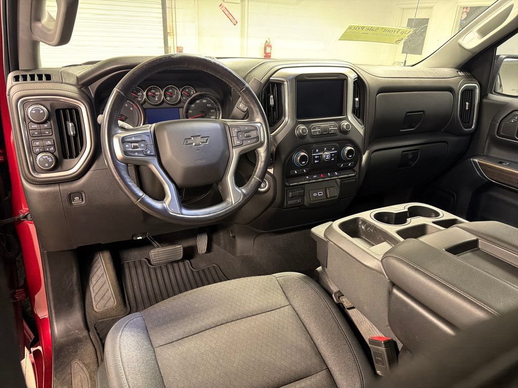 Used 2019 Chevrolet Silverado 1500 RST w/ All-Star Edition AWD/4WD image 29