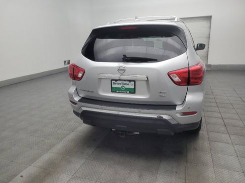 Used 2019 Nissan Pathfinder SV AWD/4WD image 7