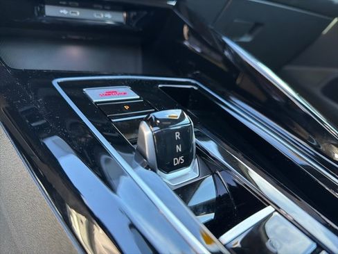 Used 2024 Volkswagen GTI SE image 19