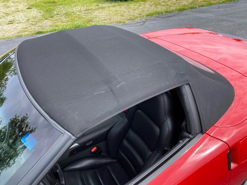 Used 2005 Chevrolet Corvette Convertible w/ Preferred Equipment Group RWD image 48