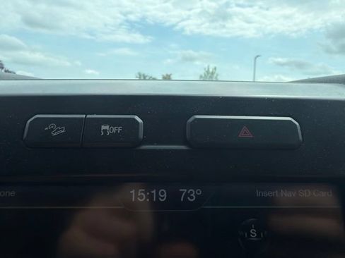 Used 2015 Ford F150 Lariat w/ Equipment Group 501A Mid AWD/4WD image 32