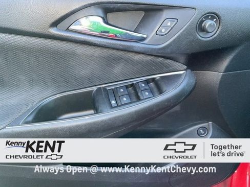 Used 2018 Chevrolet Cruze LS image 19