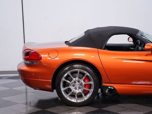 Used 2010 Dodge Viper SRT-10 image 26