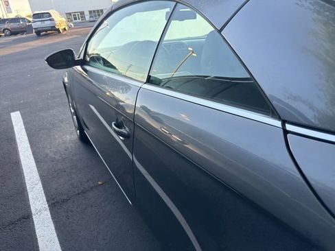 Used 2012 Volkswagen Eos Lux FWD image 9