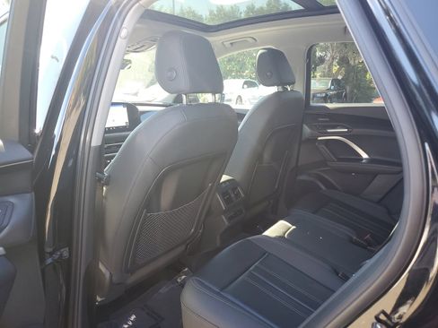 Used 2025 Audi Q5 Premium Plus AWD/4WD image 14