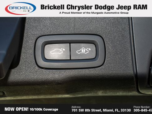 Used 2021 Volvo XC60 T5 Momentum w/ Premium Package image 10