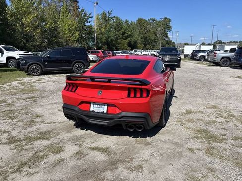 Used 2026 Ford Mustang Dark Horse RWD image 7