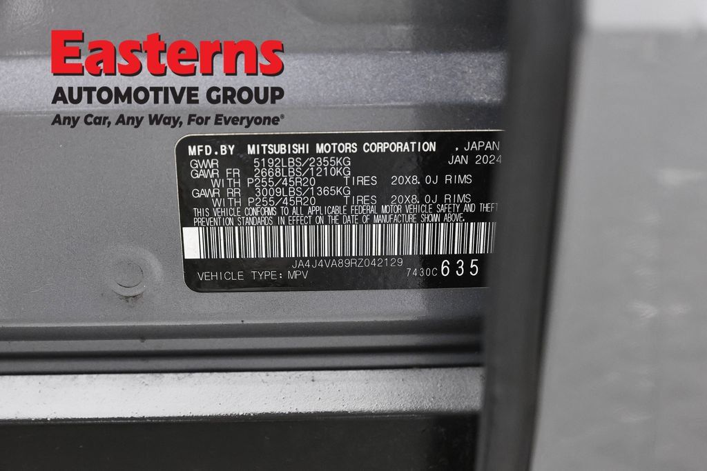 Used 2024 Mitsubishi Outlander SE AWD/4WD image 38