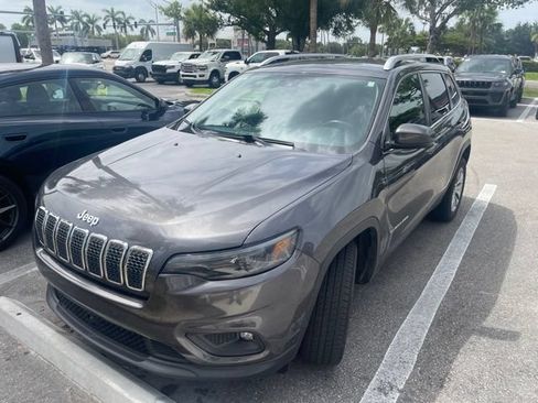 Used 2021 Jeep Cherokee Latitude Lux w/ Comfort/Convenience Group FWD image 1