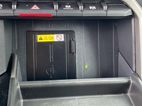 Used 2023 Toyota Tundra Limited w/ Power Package image 37