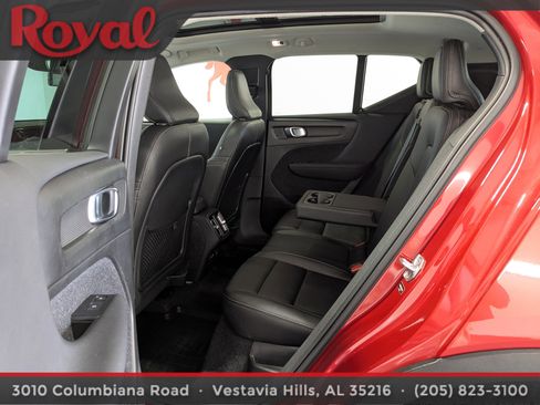 Used 2021 Volvo XC40 T5 Inscription image 15