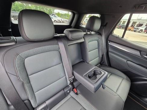 Used 2026 GMC Terrain AT4 AWD/4WD image 17