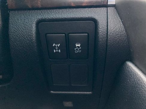 Used 2010 Toyota Land Cruiser AWD/4WD image 29