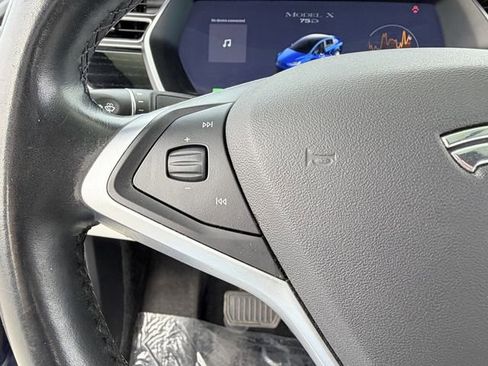 Used 2018 Tesla Model X 75D image 8