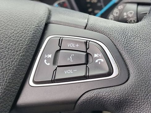 Used 2019 Ford Escape Titanium AWD/4WD image 24