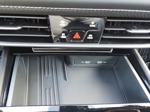 New 2026 Volkswagen Atlas Cross Sport SEL Premium R-Line image 23