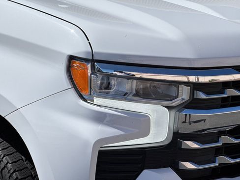 Used 2023 Chevrolet Silverado 1500 LTZ w/ LTZ Premium Package AWD/4WD image 10
