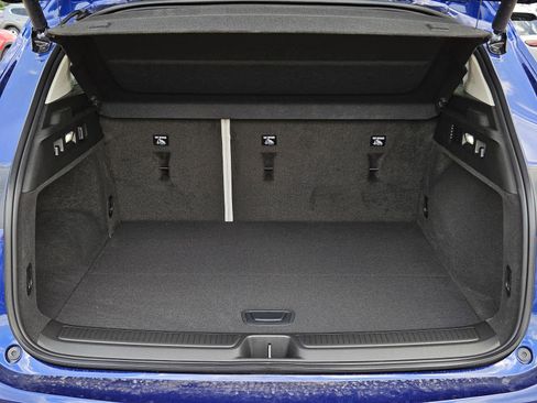 New 2025 Buick Envision Avenir image 5