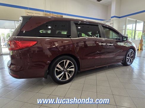 Used 2021 Honda Odyssey Touring image 4