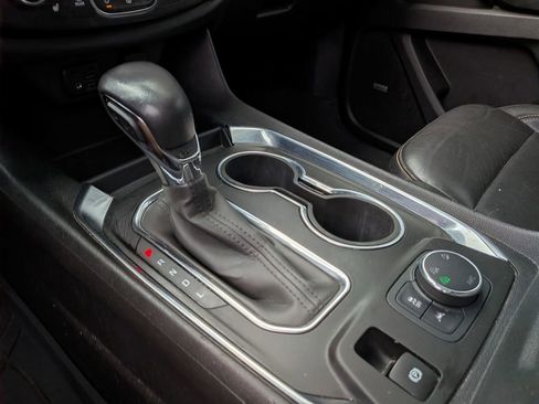 Used 2021 Chevrolet Traverse RS w/ LPO, Floor Liner Package image 23