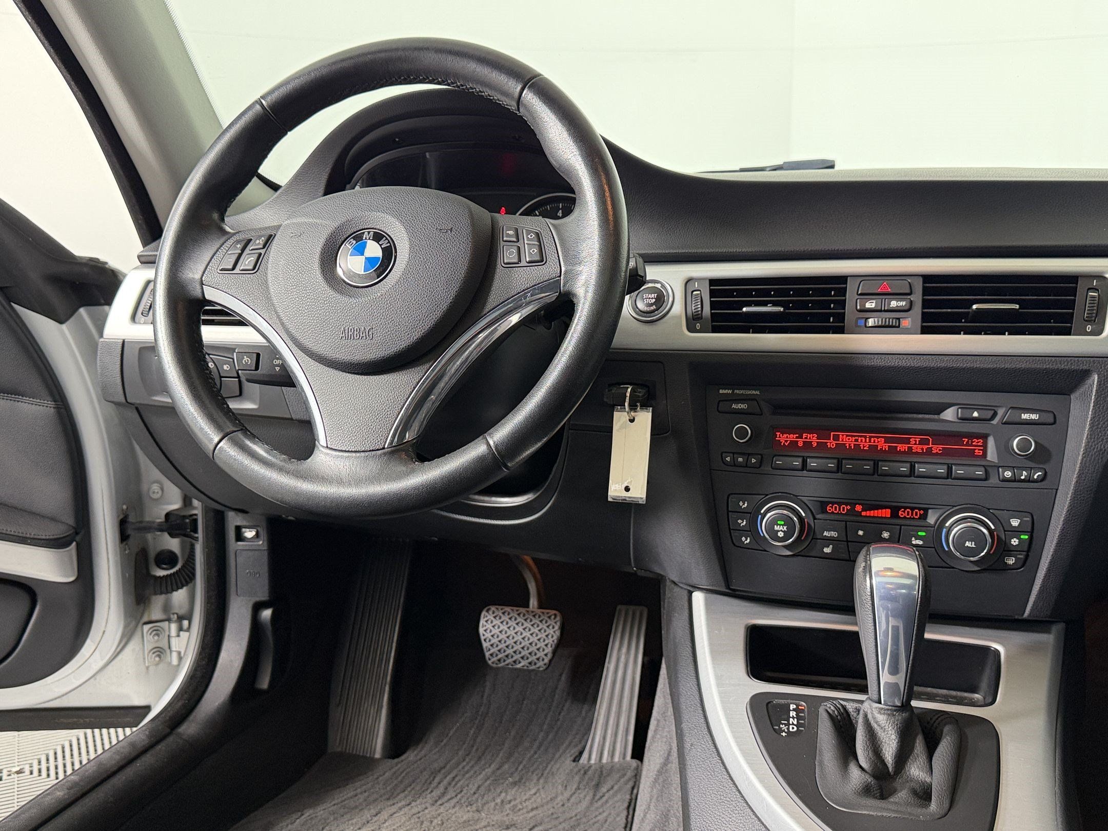 Used 2011 BMW 328i Coupe RWD image 27