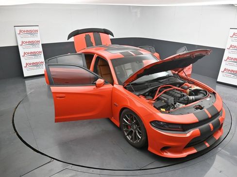 Used 2016 Dodge Charger SRT w/ Harman/Kardon Audio Group image 25