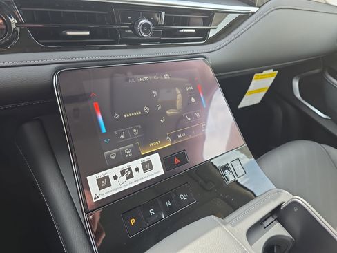 New 2026 INFINITI QX80 Luxe RWD image 24