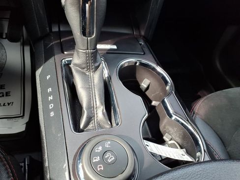 Certified 2019 Ford Explorer XLT w/ Equipment Group 202A image 26