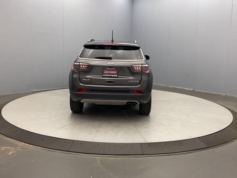 Used 2022 Jeep Compass Limited AWD/4WD image 4