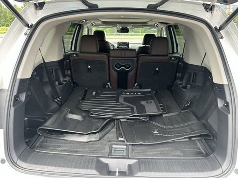 Used 2023 Honda Pilot Elite image 6